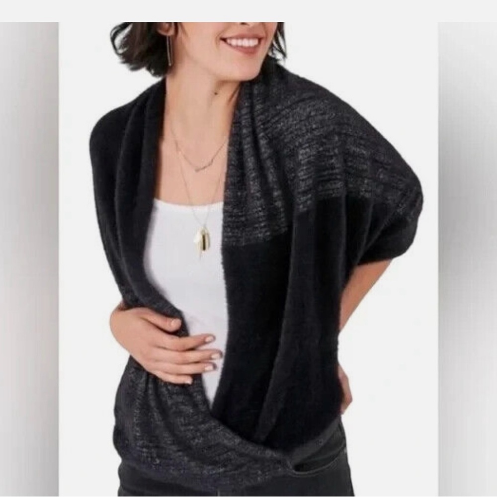 Stella & Dot Kaci Versatile Scarf.